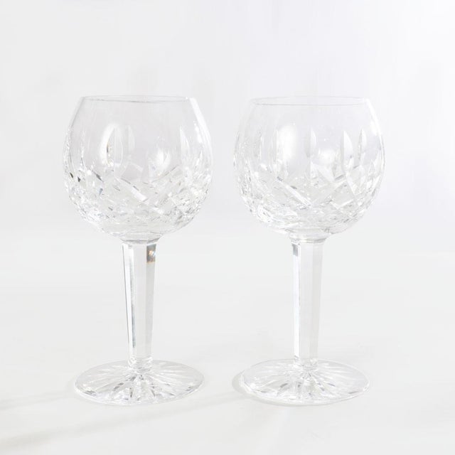 English 1980s Lismore Wine Glasses - a Pair For Sale - Image 3 of 6