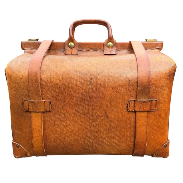 Vintage English Tanner Krolle & Co. Ltd. For Harrods Leather Gladstone Bag For Sale In Chicago - Image 6 of 18