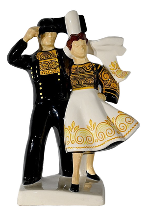 Bigouden Dancer Couple by R. Micheau-Vernez for Henriot Quimper, Mid-20th Century