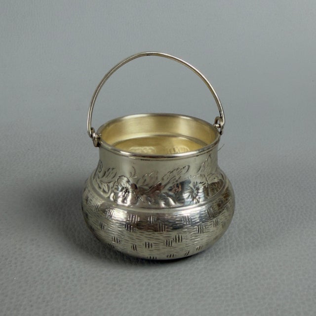 Small Bucket in 800 Silver with Vermeil Interior and Floral Theme For Sale - Image 12 of 12