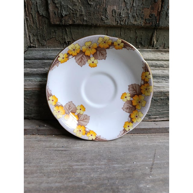 Cups, Saucers and Square Plates from Caversham, England, 1940s, Set of 6 For Sale - Image 4 of 7