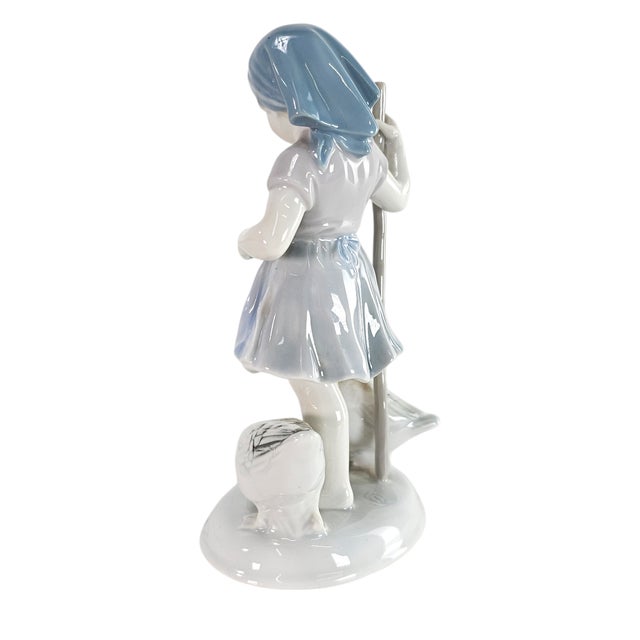 Charming Metzler & Ortloff Porcelain Figurine – "Girl With Geese," Germany, 5.75” For Sale - Image 4 of 8