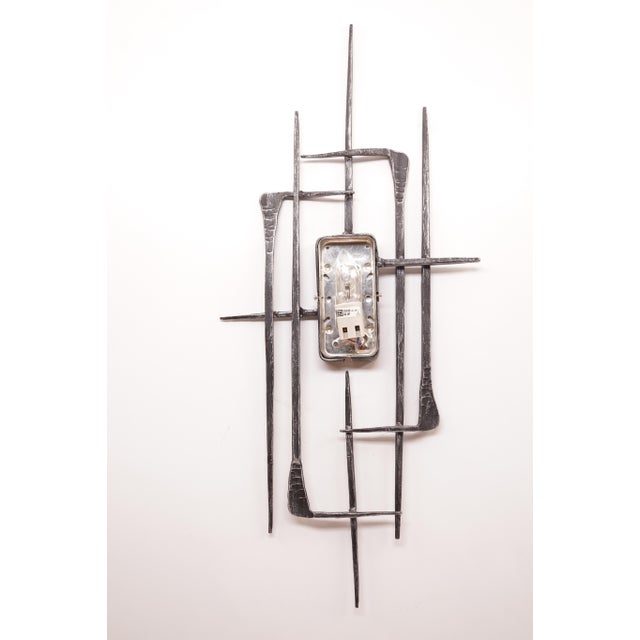 Mid-Century Modern Vintage Brutalist Wrought Iron Wall Lamp, 1960s-1970s For Sale - Image 3 of 13