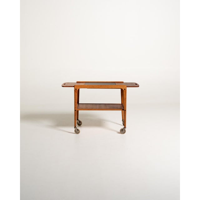 Yngve Ekström Oak and Teak Thea Trolley by Yngve Ekström for Swedese, 1960s For Sale - Image 4 of 11