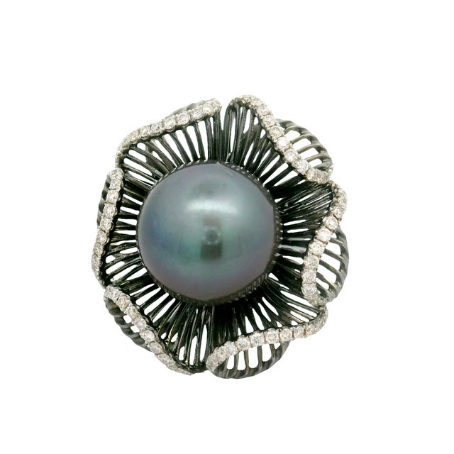 15.5mm Tahitian Pearl Diamond 18k Gold Flower Ring, Size 6.5 For Sale - Image 4 of 7