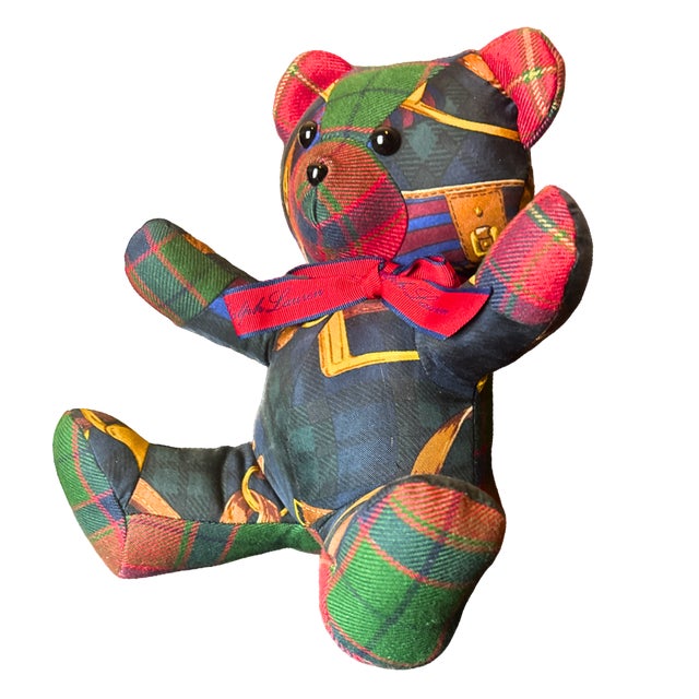 Vintage finds exclusively ours. Our vintage Ralph Lauren scarf animal menagerie is sustainably sourced, locally made with...