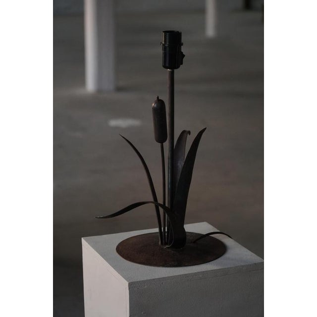 Mid-Century Artisanal Organic Wrought Iron Table Lamp, 1940s For Sale - Image 10 of 18