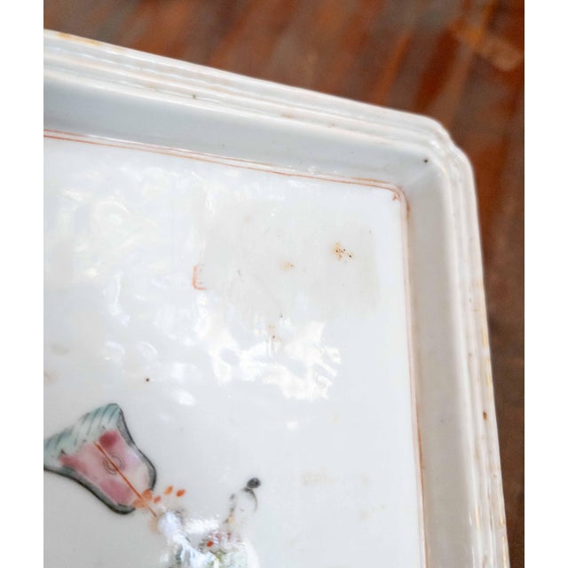 19th Century Chinese Porcelain Tray in Famille Rose Palette, Probably Daoguang Period For Sale - Image 11 of 18