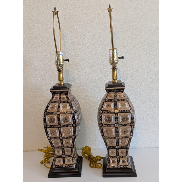 Versace Pair Vintage Bombay Company Baroque / Asian Style Lamps For Sale - Image 4 of 6