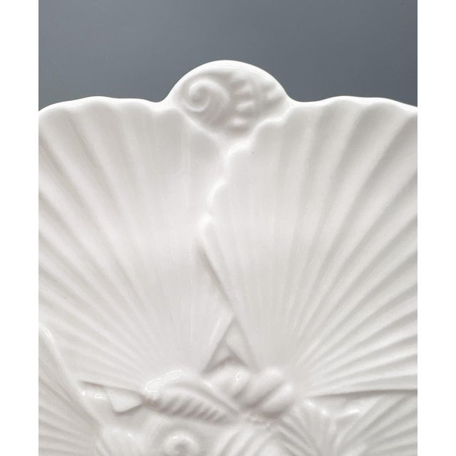 Contemporary 1990s White Ceramic Oyster or Luncheon Plate – Coastal Contemporary Tabletop For Sale - Image 3 of 11