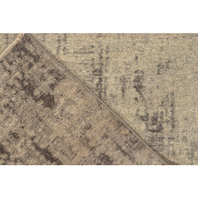 Rug & Kilim’s Abstract Rug in Greige and Taupe Striae For Sale In New York - Image 6 of 7