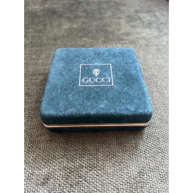 Vintage Gucci Gold Plate Cufflinks & Tie Clip “Circa 1970s” Original Gucci Green For Sale - Image 9 of 16