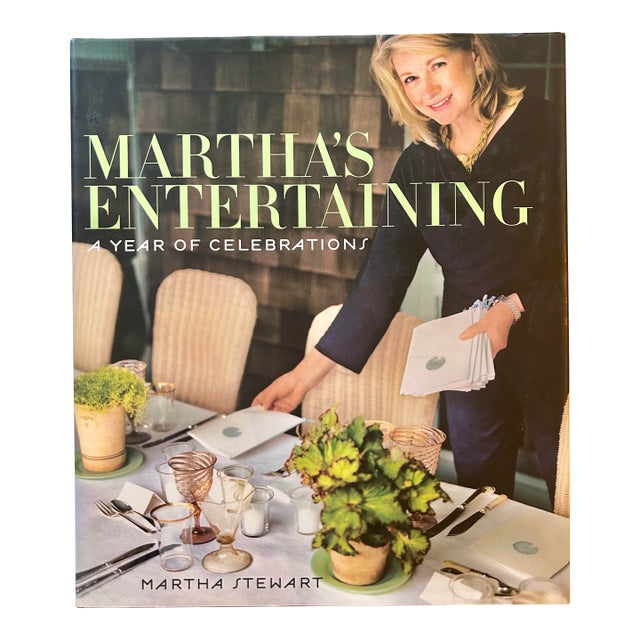 2011 First Edition First Printing Martha Stewart “Martha’s Entertaining: A Year of Celebrations” Hardcover Coffee Table Book For Sale