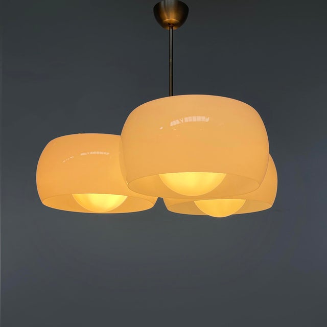 Italian mid-century modern chandelier Triclinio Magistretti Artemide, 1970s Ceiling lamp or chandelier model Triclinio...