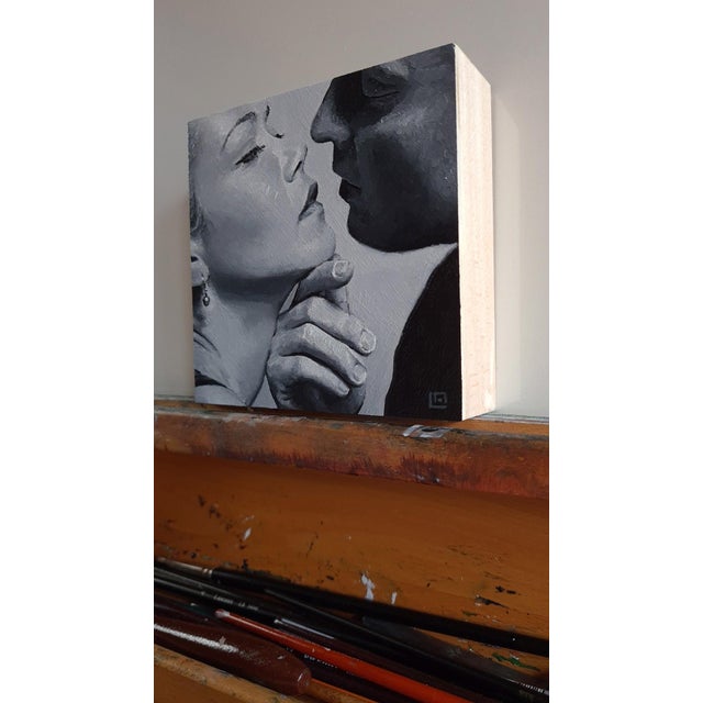 Figurative The Kiss #5 by Linda Delahaye | Oil on Panel Close-up of a couple about to kiss For Sale - Image 3 of 3