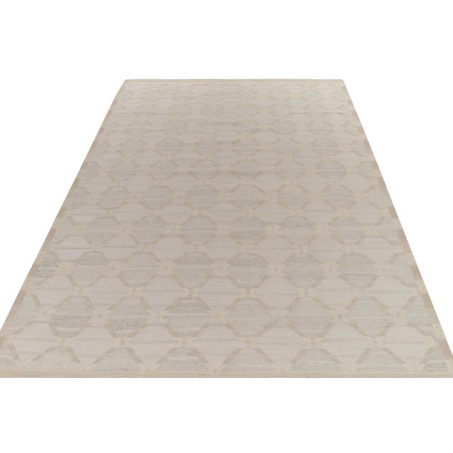Contemporary Rug & Kilim’s Scandinavian Style Kilim in Blue, Beige and White Trellis Pattern For Sale - Image 3 of 8