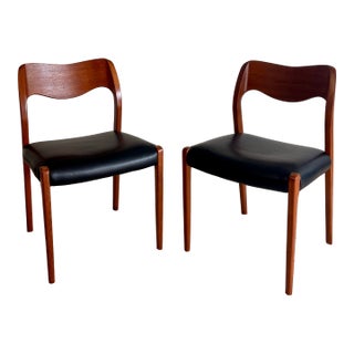 1960s Niels Møller Model 71 Teak Dining Chairs – Newly Reupholstered Black Leather (Pair) For Sale