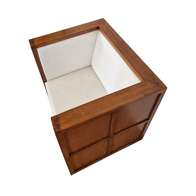 Art Deco style tub armchair, with walnut structure, seat and backrest and internal sides padded and covered in white...