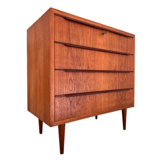 Teak Chest of Drawers with Continuous Handles and Lock, Denmark, 1960s For Sale