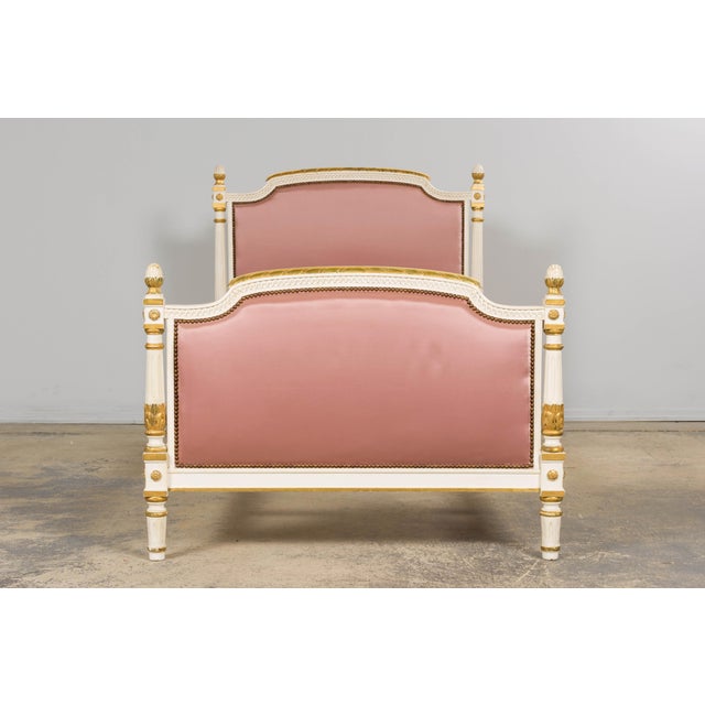 Wood Mid-Century Louis XVI Twin Bed Frames, Pink Silk, Painted Wood, 1940 For Sale - Image 7 of 18
