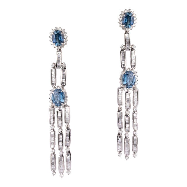 Diamond blue Sapphire Earring in 18k gold For Sale