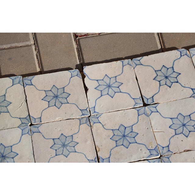 Antique 18th Century Set of 46 Portuguese Tiles Rare Floral Baroque Pattern For Sale - Image 13 of 18