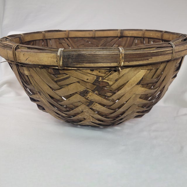 Farmhouse Vintage Hand Woven Bamboo Winnowing Basket Deep Round Rustic Boho Farmhouse For Sale - Image 3 of 9