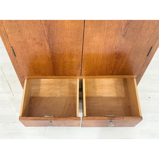Mid-Century Modern Wardrobe in Oak For Sale - Image 4 of 10