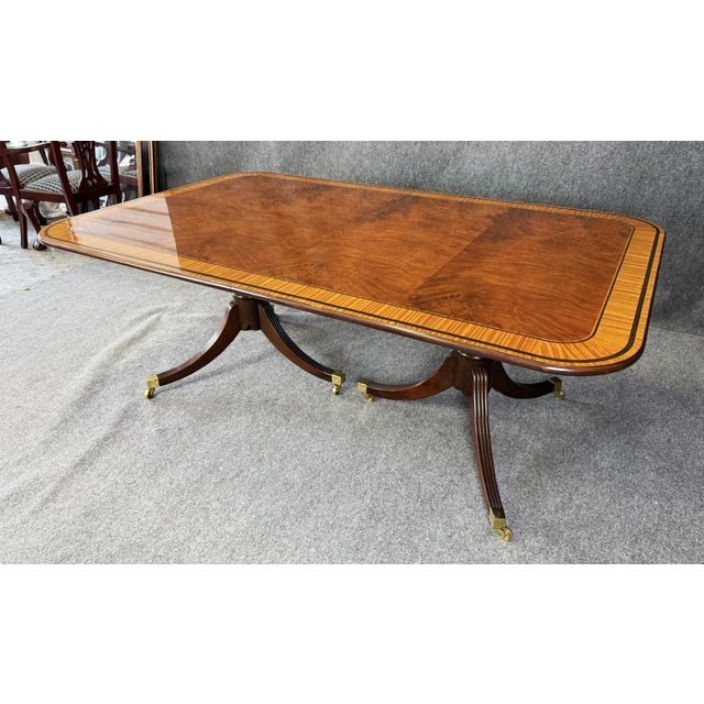 Baker Furniture Company Late 20th Century Baker Furniture Stately Homes Collection Georgian Flamed Mahogany Dining Table With Leaf For Sale - Image 4 of 14