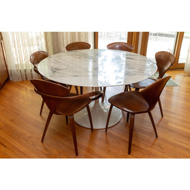 1990s 1990s Authentic Knoll Saarinen 54” Dining Table With Polished Arabescato Marble Top. For Sale - Image 5 of 6