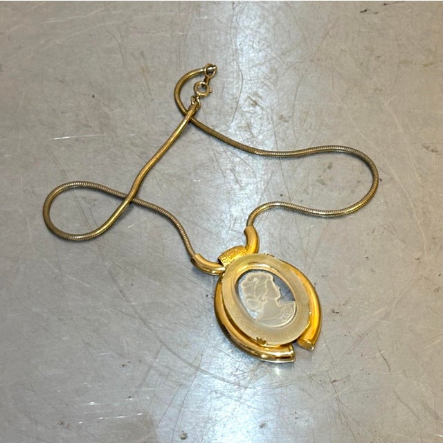 Gold Tone/Lucite Cameo Pendant Necklace For Sale - Image 4 of 6