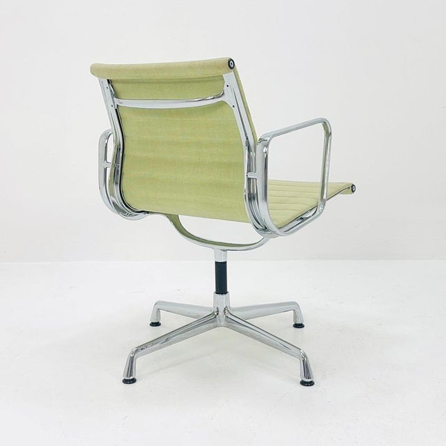 Metal Swivel Office Armchair by Charles & Ray Eames for Herman Miller, 1970s For Sale - Image 7 of 11