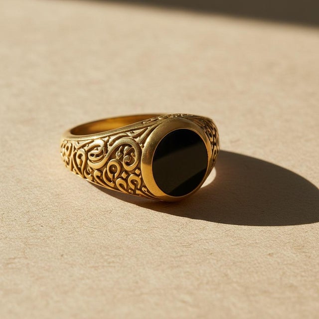 Men’s Black Onyx Ring With Arabic Calligraphy Design, Size 7.5 For Sale - Image 4 of 7