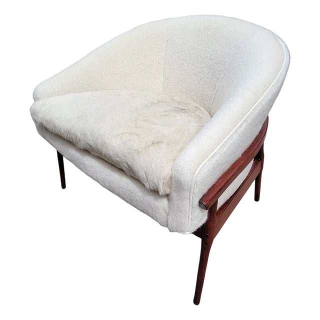 Mid-Century Modern Lawrence Peabody Style Low Barrel Back Lounge Chair Newly Reupholstered For Sale