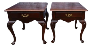 Pair of Thomasville Queen Anne Style Mahogany End Tables