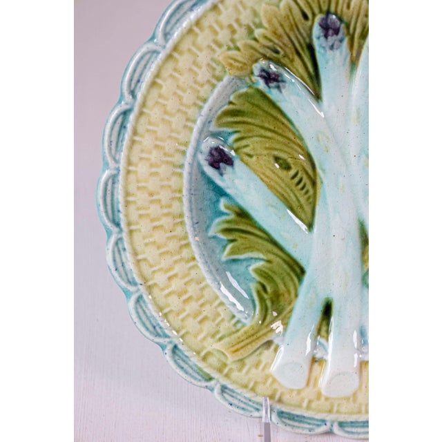 French French 1850s Majolica Asparagus Plate with Scalloped Edge, Two Available For Sale - Image 3 of 4