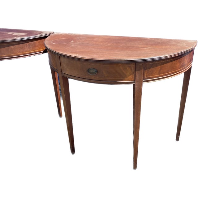 Hollywood Regency 1940s Pair of Williams Smith Demi Lune One Drawer Tables For Sale - Image 3 of 9