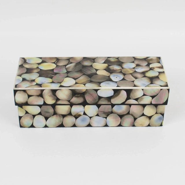R & Y Augousti Early R and Y Augousti Paris Seashell Marquetry Box For Sale - Image 4 of 11