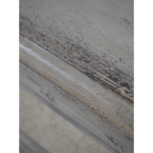 Pair Hooker Hollywood Regency 3 Drawer Commode Chests For Sale - Image 13 of 18