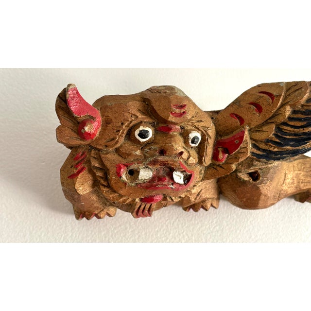 Chinese Vintage Chinese Foo Dog Carved Wood Wall Bracket For Sale - Image 3 of 6