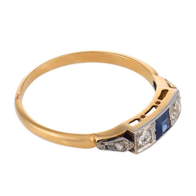 1910s Edwardian Sapphire Diamond 18k Yellow Gold Ring, Size 6 For Sale - Image 4 of 6