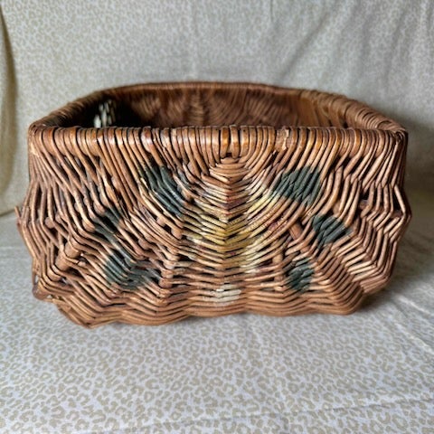 American Vintage Painted Willow Market Basket – Rustic Rectangular Woven Basket For Sale - Image 3 of 6