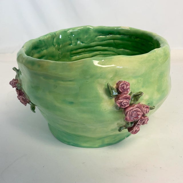 American 1960s Mid-Century Americana Folk Art Hand Formed Ceramic Planter. For Sale - Image 3 of 12