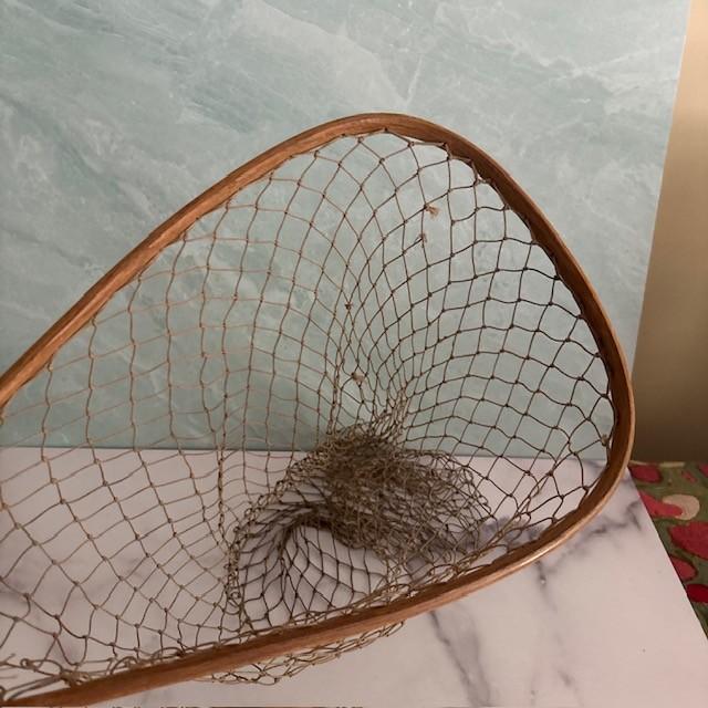 Mid-Century Cuming Fishing Net With Ruler, Flint Michigan, Rustic For Sale - Image 4 of 5