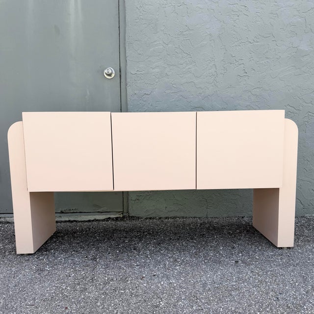 Art Deco Art Deco Pink Laminate Waterfall Floating Credenza For Sale - Image 3 of 10