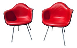 Example of Eames Side Chairs