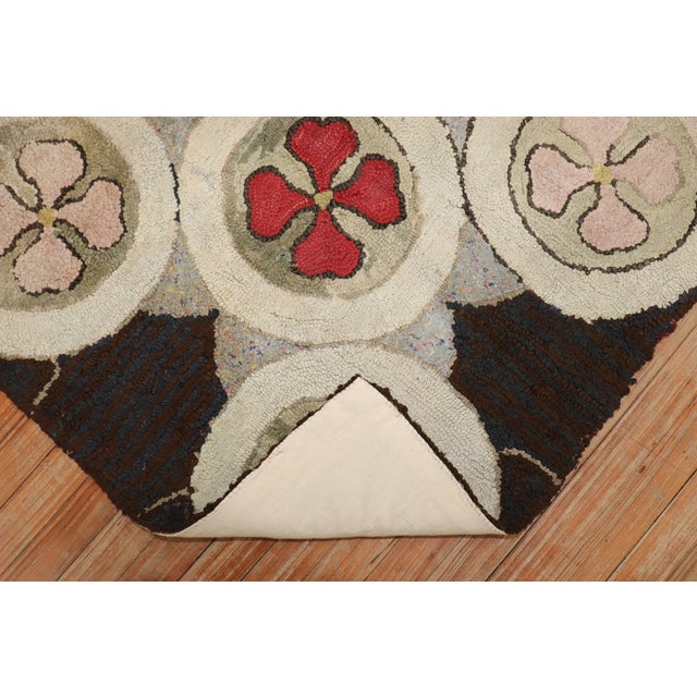 Early 20th Century Zabihi Collection American Hooked Square Rug - 3' x 3' For Sale - Image 4 of 9