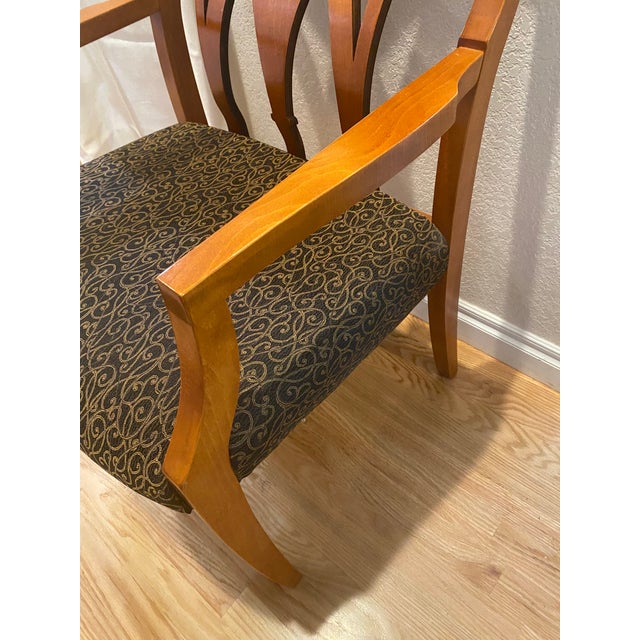 Paoli Chair Exquisitely Unique Vintage Excellent "Mint" Condition For Sale In Denver - Image 6 of 12