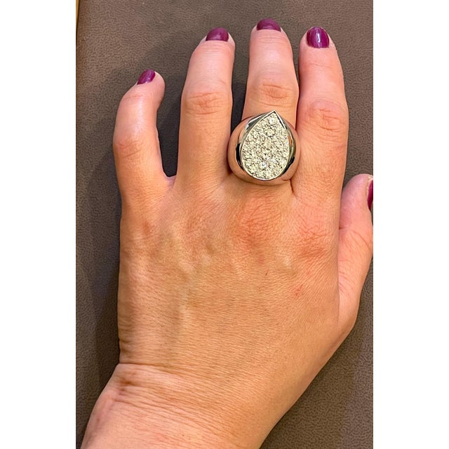 4.2 Carat Pave Diamonds Unisex Cocktail Ring 34 Grams 14 Karat White Gold Estate For Sale - Image 12 of 18