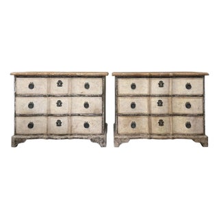 Vintage Swedish Gustavian Style Serpentine Front Commodes With Original Bronze Pulls, Pair For Sale